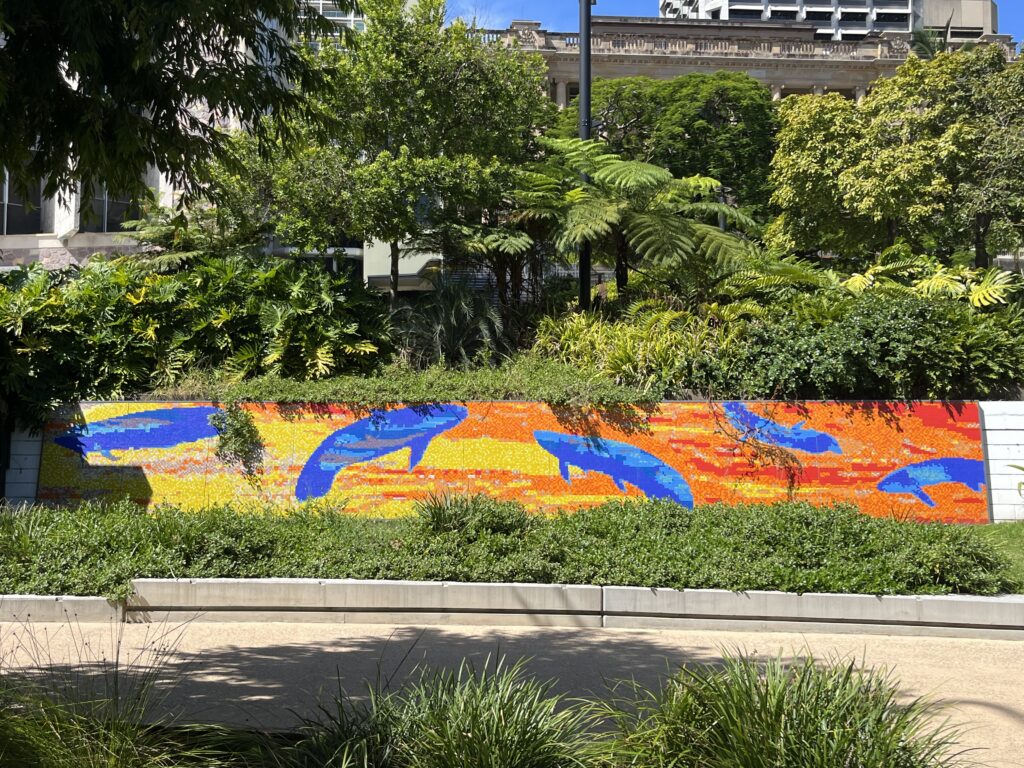 澳洲肺鱼瓷砖壁画，蓝绿鳞片，像龙